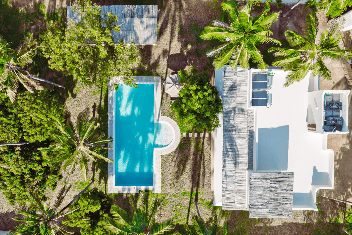 Escape to Azura Villa in Mida Forest, Watamu for a luxurious and private retreat. Enjoy indoor-outdoor living spaces, relax on the roof terrace with sunset views. Rates start at $400 per night for up to 8 pax. Book your getaway now! #DiscoverWatamu #Kenyacoast #vacationdream