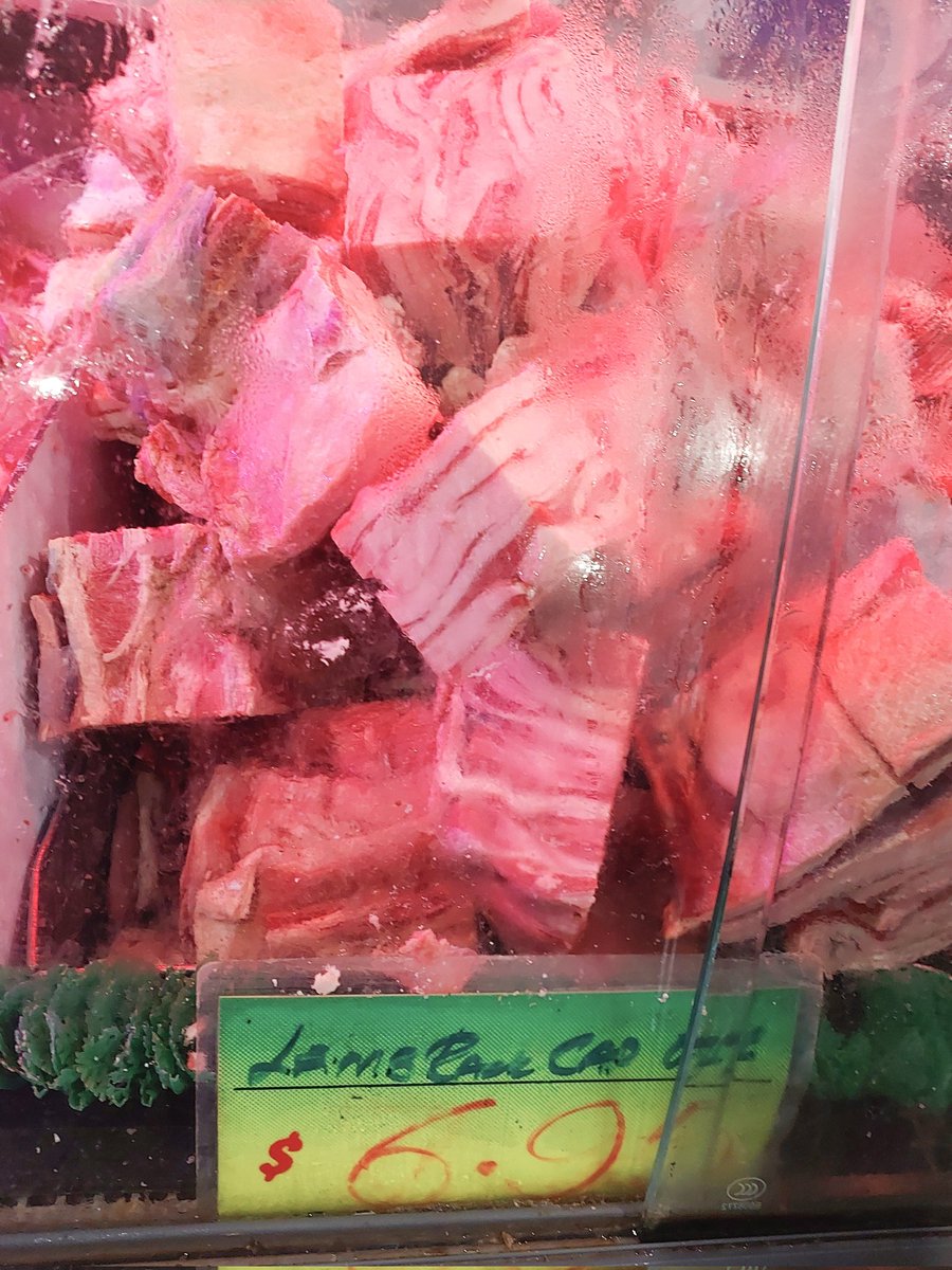 kumar_kaajal's tweet photo. @FijianCCC &amp; @CCoFiji, seeking just a clarification please. Has the ban on lamb flaps been lifted? Why is it being sold again in Fiji? It is so unhealthy. I have seen so many Fijians buying this to save money. I am really concern 😟 
@FijiGovernment @AiyazSKFiji @Nadokoulu https://t.co/zwaKub4OaN