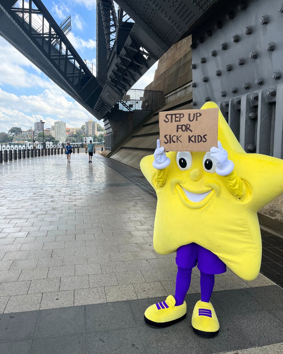 ⭐👀 A walking billboard? It’s certainly on brand for Starlight’s newest fundraising challenge, Starlight Super Steps. 👟Starry hit the streets to encourage Australians across the country and step up for sick kids this May! 🙏 If Starry can do it, you can too!