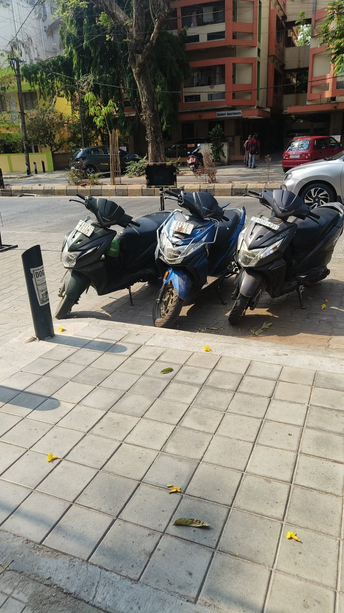 @3rdEyeDude @RCBengaluru @blrcitytraffic @jbnagartrfps @jbnagartraffic @krjayathirtha @imKBengaluru Vehicle no KA03KH3815 Location Indiranagar Masked number plate Pending fines Rs 19500 Please take necessary actions Parked here as of now maps.app.goo.gl/gddjCsivWdCaUy…