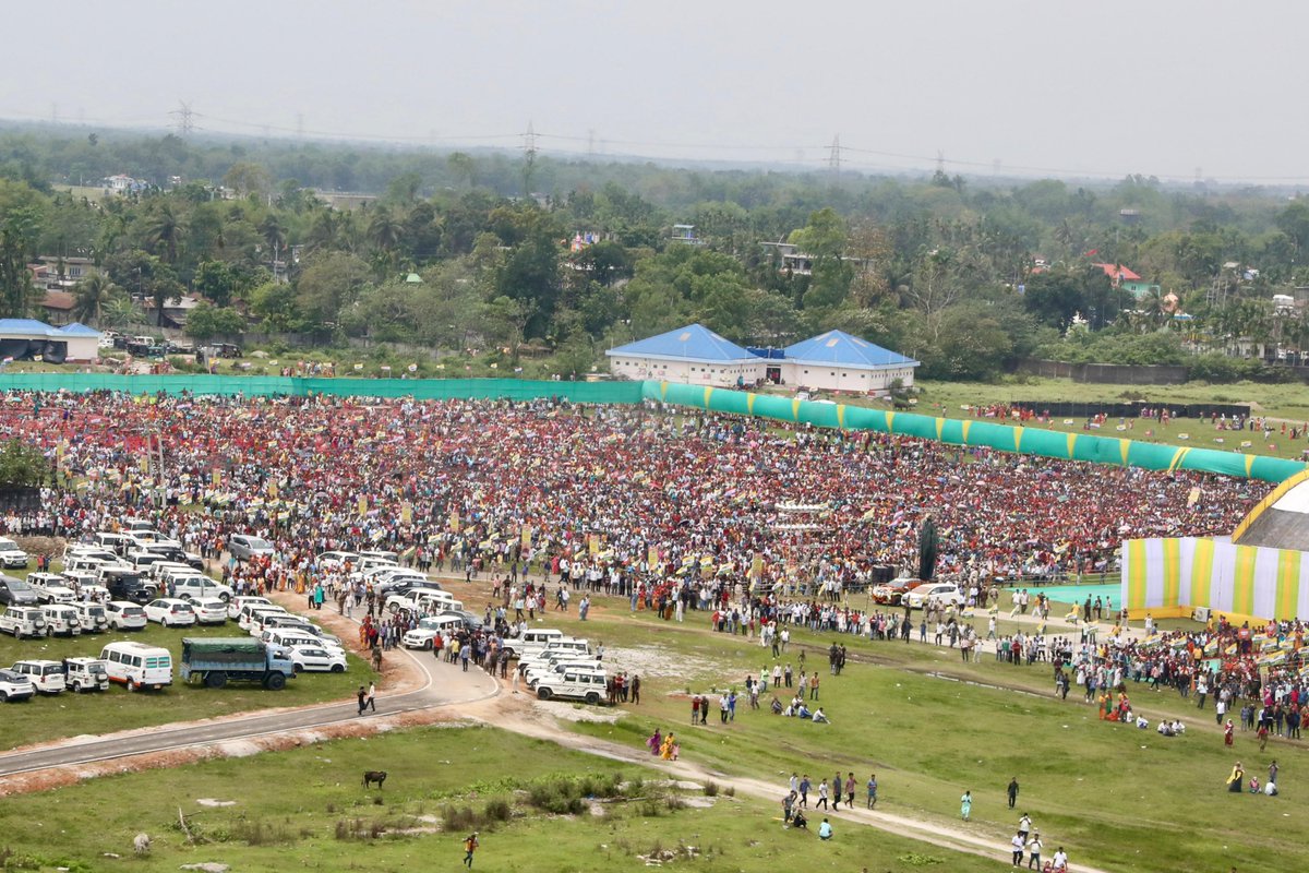 Addressed an energetic NDA public meeting in Kokrajhar, Assam. The massive crowd here clearly indicates its support for the NDA government. Our government has always prioritized the needs of the people of Assam, whether it's the Bodo peace accord or the reduction of AFSPA in…