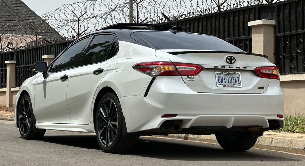 EXTREMELY CLEAN TOYOTA CAMRY XSE 2019 MODEL WITH ORIGINAL DUTY GOING FOR 26M, ABUJA…#DaggashAutos

📞09078783000