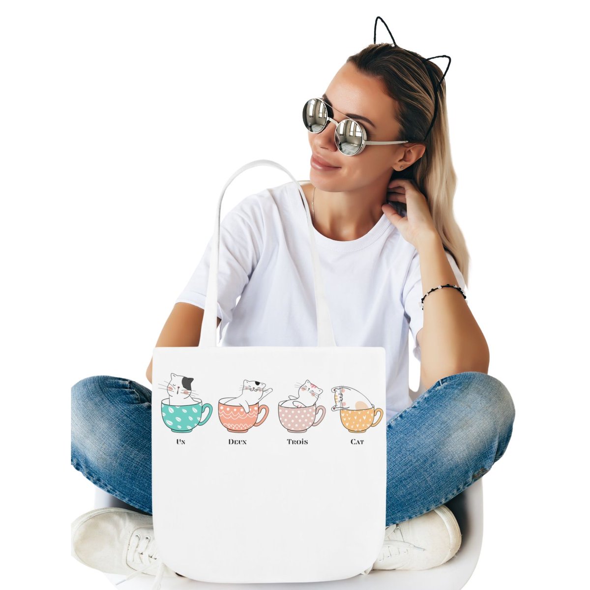 I'm loving my cats in teacups design. Fun tote for summer.
#MHHSBD #shopindie #CatsOnTwitter