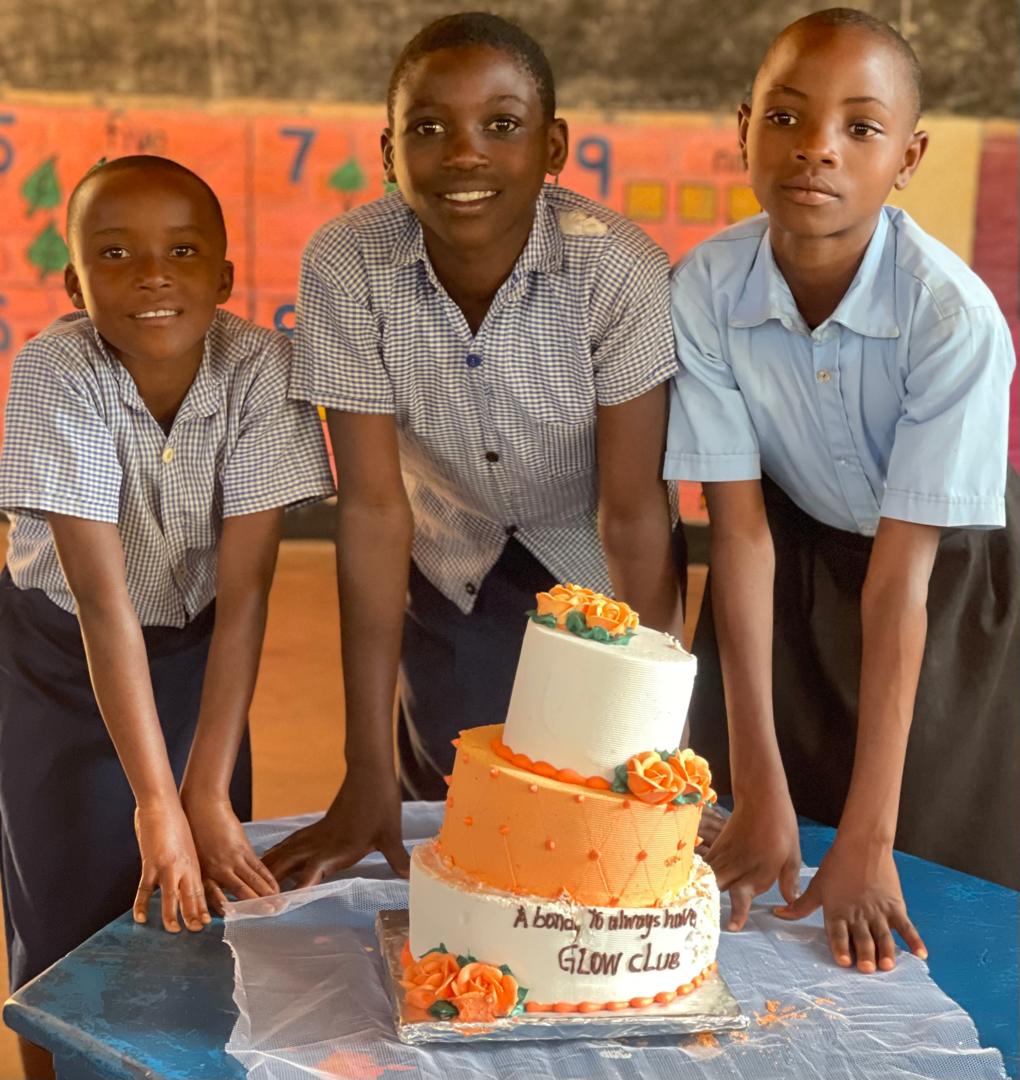 GLOWRwanda's tweet photo. 8 weeks of learning Relationships 101 module, we are celebrating a strong bond of Friendship we created, and all of the skills GLOW Club members acquired including Teamwork, Empathy, communication and skills to healthy relationship with others. 
#glowclub #empowerher #hearfromher https://t.co/2FKDFvSVmF