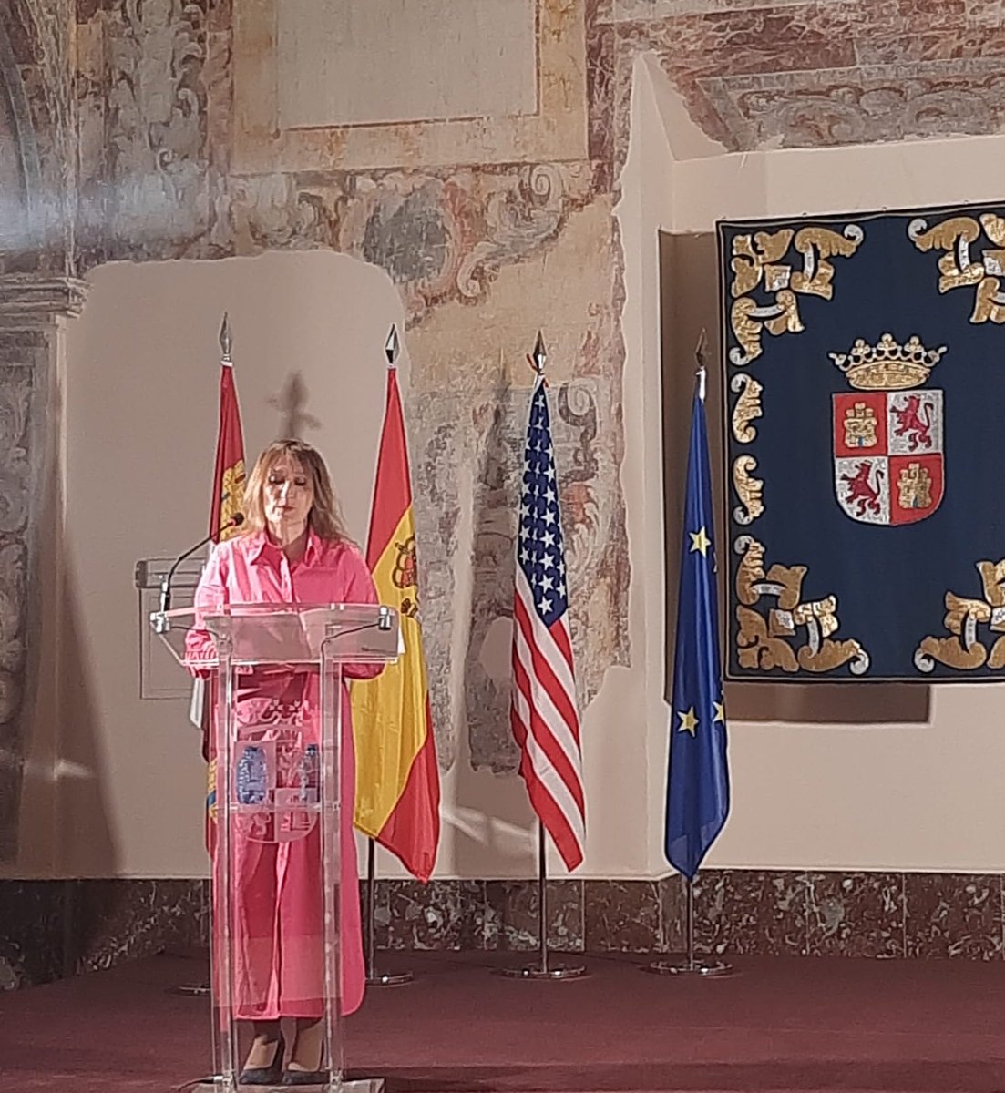 ClusterAeice's tweet photo. Jornada de internacionalización de la #FP, que introduce la Consejera de Educación de @jcyl, Rocio Lucas, con la participación de community colleges de EEUU y centros de #CyL, en el que se presenta #HABITABLEproject, coordinado por @AEICE, cofinanciado por @Erasmus_Project #COVE https://t.co/E2CvchlDyi