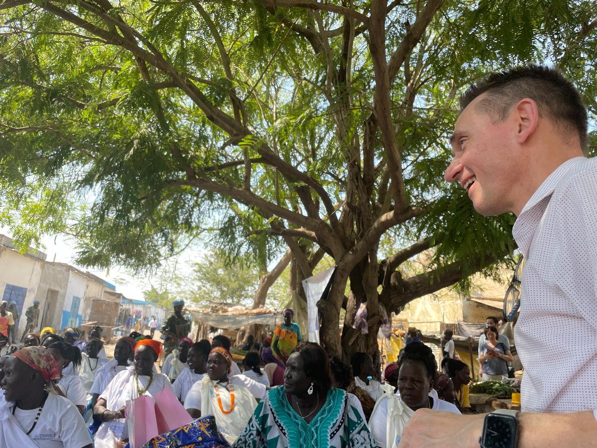 @UNPeacebuilding Fund’s partners met with women in Malakal to learn how women’s economic empowerment through @UNWomenSouthSudan, @IOMSouthSudan, @SaferWorld and civil society partners is contributing to peace and resilience to climate shocks. #SDG #InvestInPeace