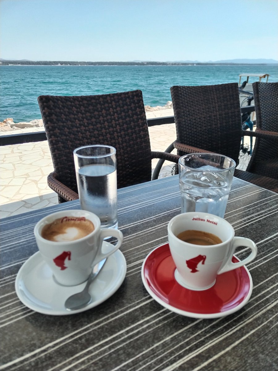 The most beautiful kind of morning coffee🌊☀️☕ #goodmorning #sea #CoffeeLover