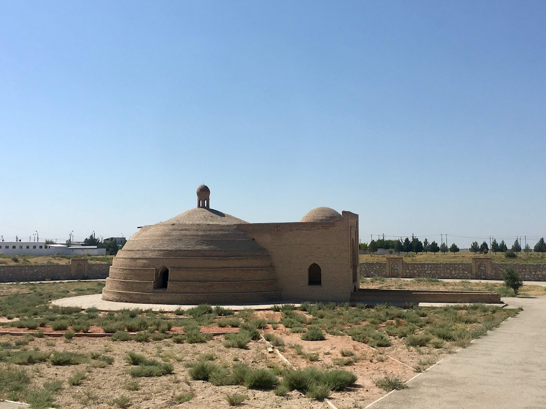 18 April is #WorldHeritageDay. Do you have a favourite monument? These are mine from Uzbekistan’s @unesco World Heritage Sites. 1. Ak Seray Mausoleum, Samarkand 2. Juma Mosque, Khiva 3. Samanid Mausoleum, Bukhara 4. Sardoba Malik, Navoi