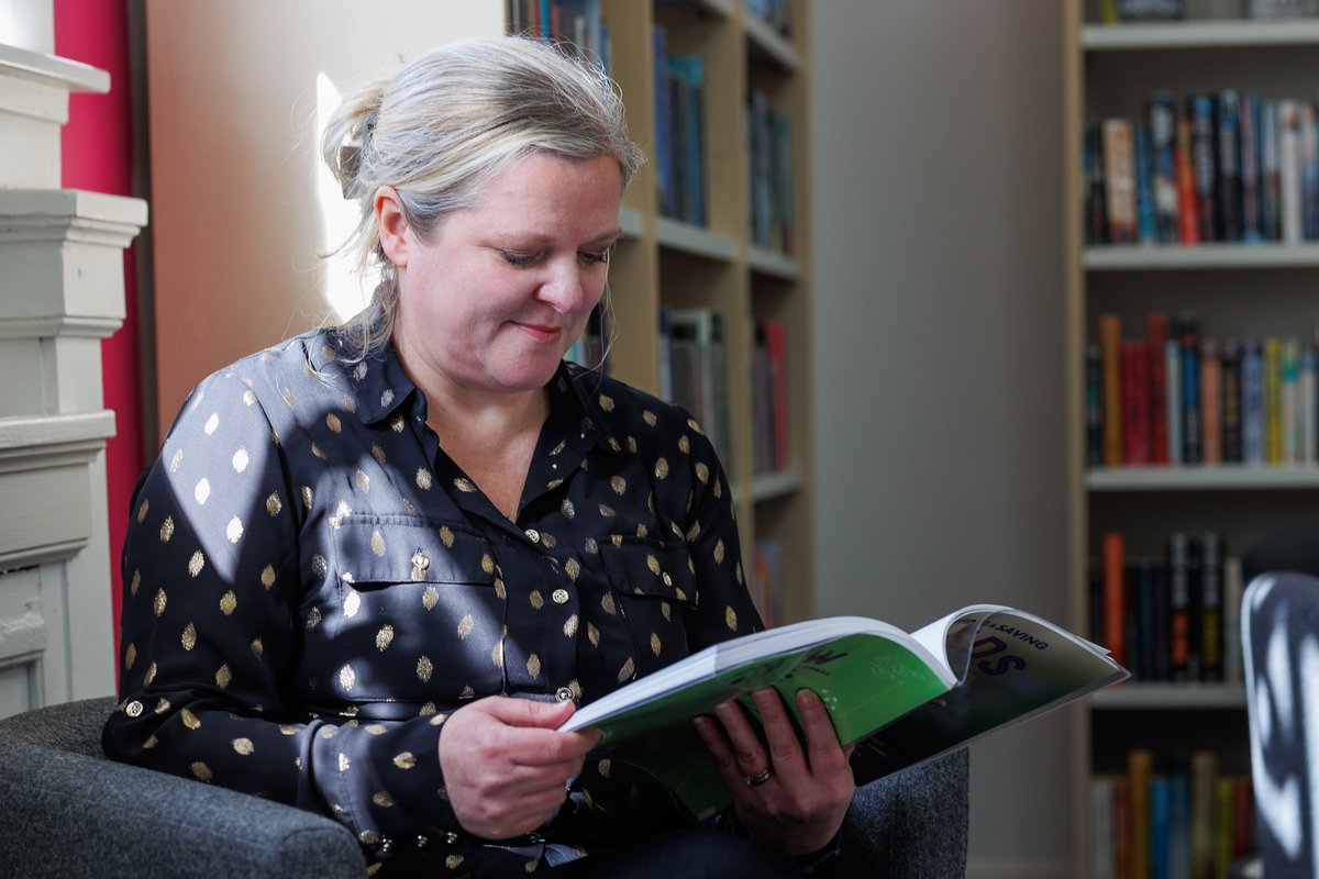 📚 Are you ready for #WorldBookNight2024? Now is the perfect time to pop to your local public library and pick up a few books to join in the fun on Tuesday April 23rd. Let's spread the joy of reading! 📖 #ScottishLibraries ow.ly/THKP50Rc35H