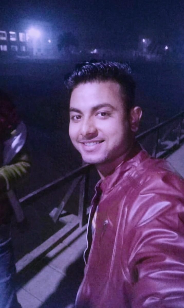 তুমি সবার প্রিয় কখনোই হতে পারবে না 
কারণ তুমি মানুষ টাকা না 👍👍💯