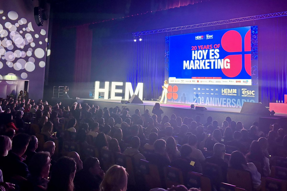 Arrancamos en el mayor evento de marketing #HEMESIC con <a href="/ESIC_University/">ESIC</a> hablando de cómo el #marketing genera valor para  la #marca, la oferta y el #talento 

#branding