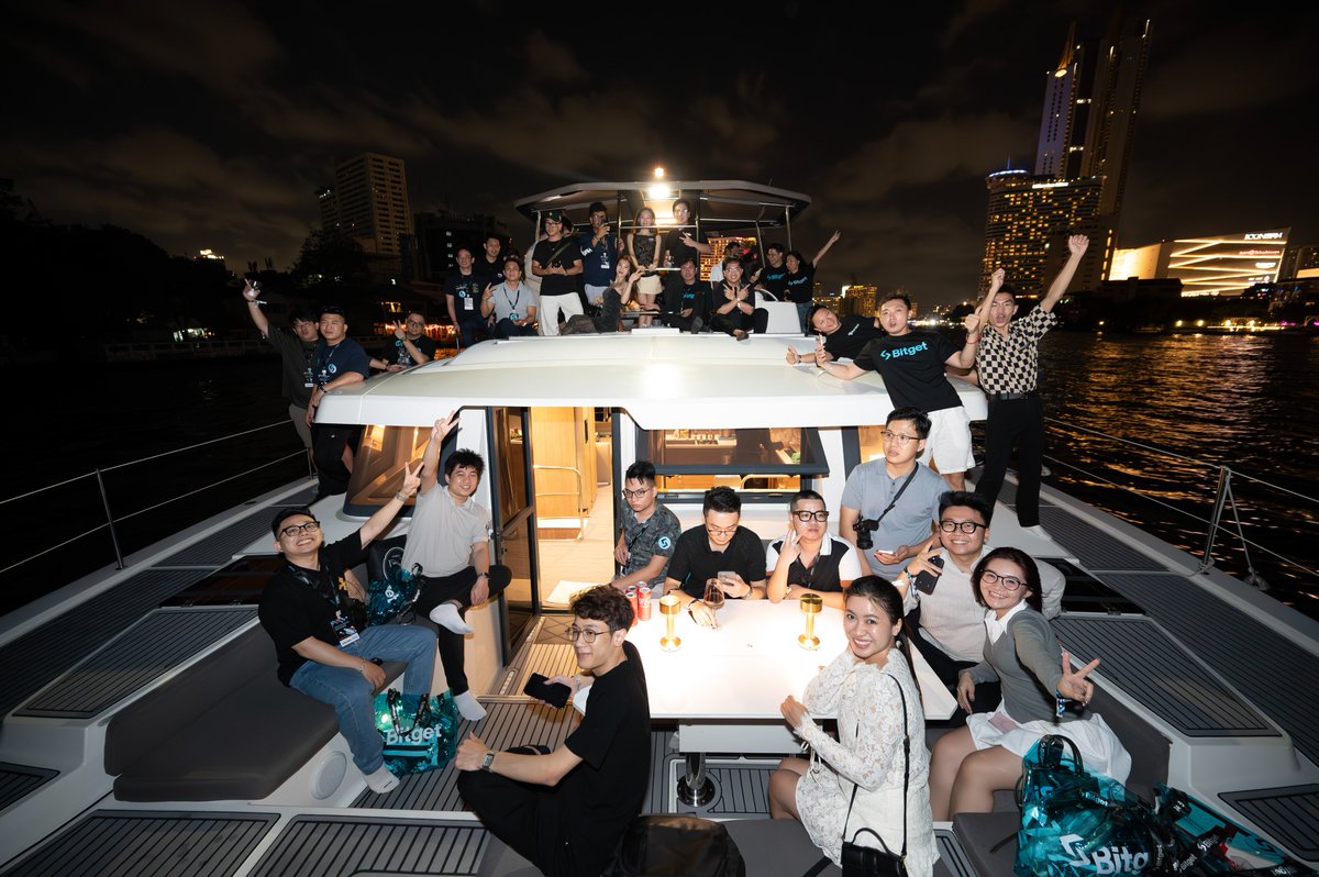 BitgetWallet's tweet photo. Bangkok was a blast in March 🇹🇭
Bitget on Board: Rise with BGB was a great way to connect with KOLs and unwind! Check out the video to see how it all went down ⬇️
Special thanks to @bitgetglobal @HoldstationW @icphub_TH @theSIXnetwork for the stellar event 💫
#BitgetOnBoard https://t.co/uEpxjhIvMo