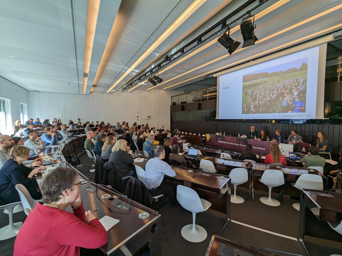 AGROMIX #H2020 🇪🇺 (@agromixproject) on Twitter photo 👏A big thank you to everyone who was able to attend the AGROMIX Policy Summit: Agroforestry for the Future of European Agriculture, in person or online.
To mark the occasion, the <a href="/AGROMIXproject/">AGROMIX #H2020 🇪🇺</a> outlined 3️⃣ policy recommendations that can be found here: agromixproject.eu/newsroom/incom… 👏A big thank you to everyone who was able to attend the AGROMIX Policy Summit: Agroforestry for the Future of European Agriculture, in person or online.
To mark the occasion, the <a href="/AGROMIXproject/">AGROMIX #H2020 🇪🇺</a> outlined 3️⃣ policy recommendations that can be found here: agromixproject.eu/newsroom/incom…