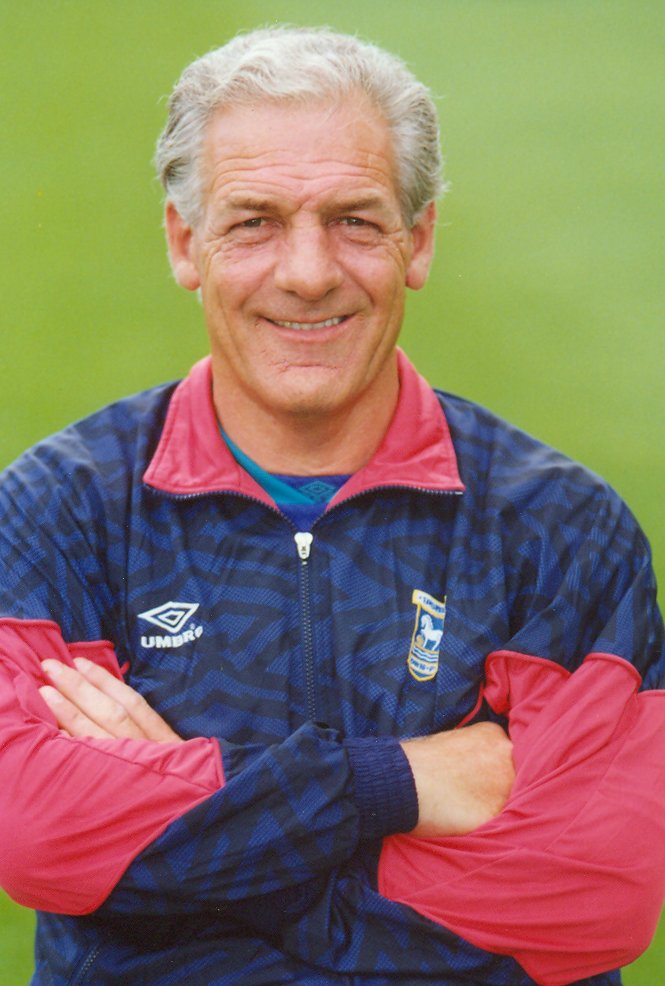 Remembering John Lyall, who passed away on this day 18 years ago. 💙