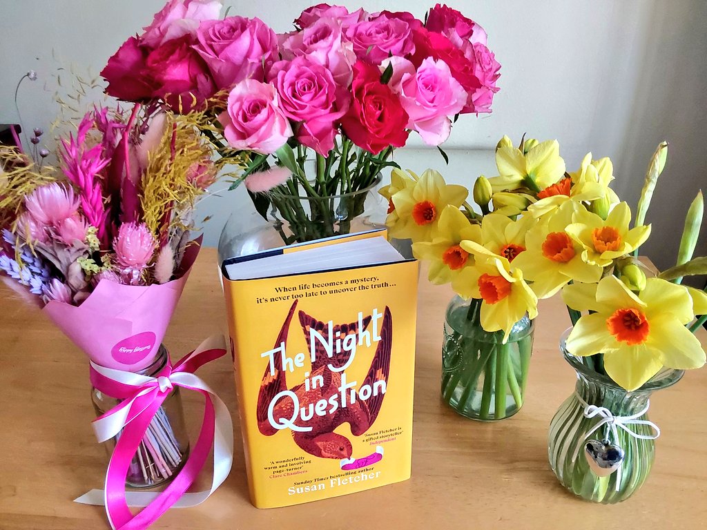 Wishing @sfletcherauthor a happy and joyful publication day for #TheNightInQuestion 🩷🌺🩷 I can't wait for more people to meet and fall in love with Florrie just as I did! It's been a highlight of my year meeting both Florrie & Susan 🩷 #BookTwitter #booktwt