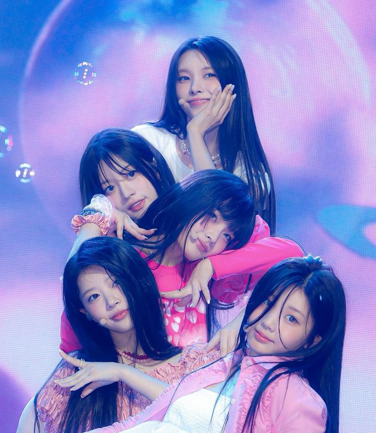 korezincom's tweet photo. #ILLIT, #Magnetic ile 4. Galibiyetini #SHOWCHAMPION'da Aldı + 17 Nisan Performansları
@ILLIT_official @ILLIT_twt #아일릿 #YUNAH #MINJU #MOKA #WONHEE #IROHA #SUPER_REAL_ME #Magnetic4thWin
https://t.co/AUxcyrJtdj https://t.co/Gyv29qNJkH
