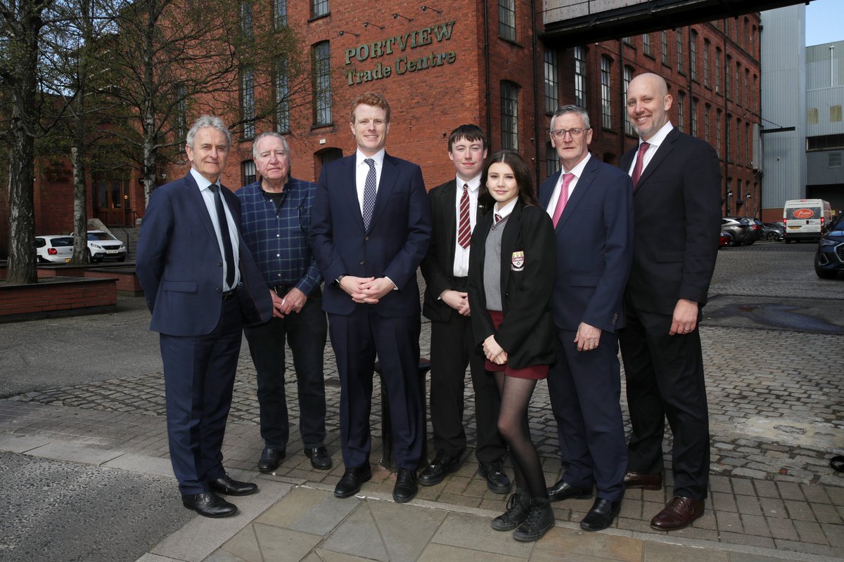 Through our Communities in Partnership Programme, Belfast Unemployed Resource (BURC) and Louth Meath Education and Training Board (LMETB) met @USEnvoyNI highlighting our cross border, cross community Advanced Manufacturing Pathways Schools project – inspiring the next generation.