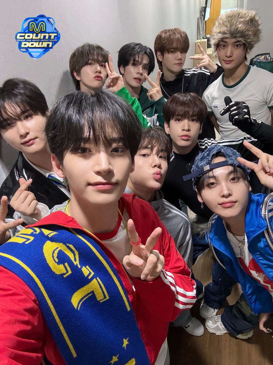 MnetMcountdown's tweet photo. ‘멋있다’란 말의 의미를 몰랐던 짱래비티...
무대를 했는데 사람들이 다
크래비티 너무 멋있다~..!라고
그래서 엠카 무대를 계속 보며
멋있다는 건 뭘까...?🫠🫠

(당연히 짱래비티 퍼포비티💕)
#CRAVITY #Cest_La_Vie https://t.co/zfyQm3Z1fU