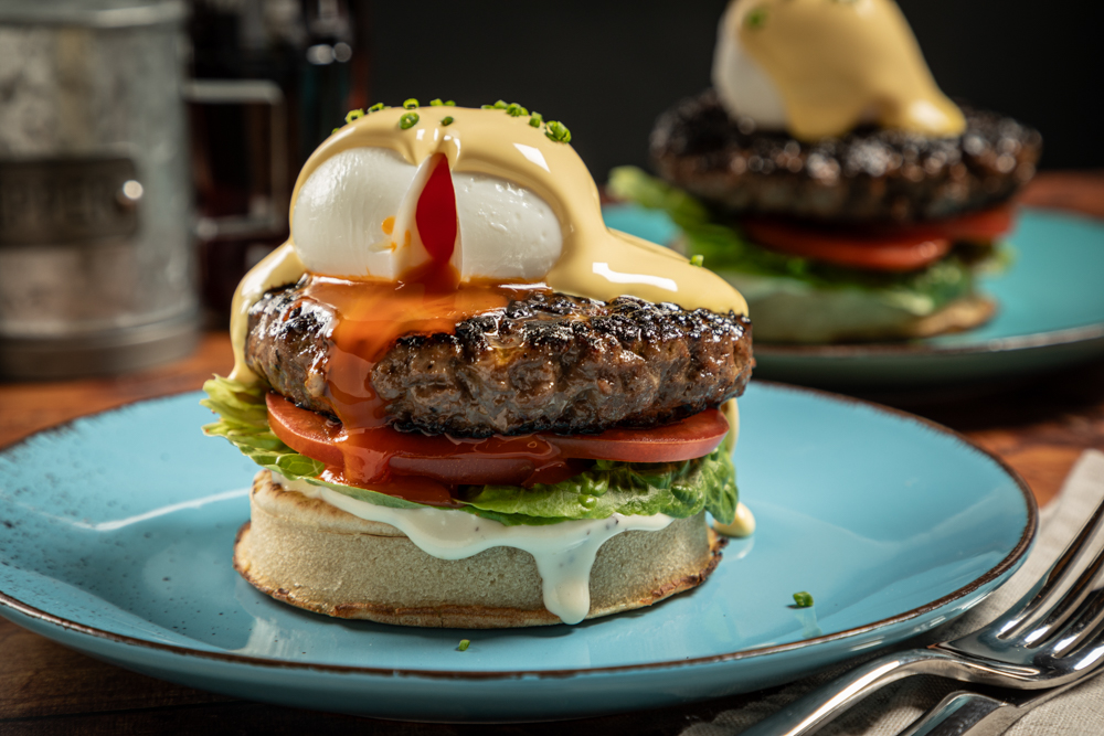 🍔 Tap into the growing trend of hybrids by making this Burgerdict - a combination of a burger and eggs benedict, topped with Hollandaise Sauce. macphie.com/recipes/burger… | #SimplyCleverFood