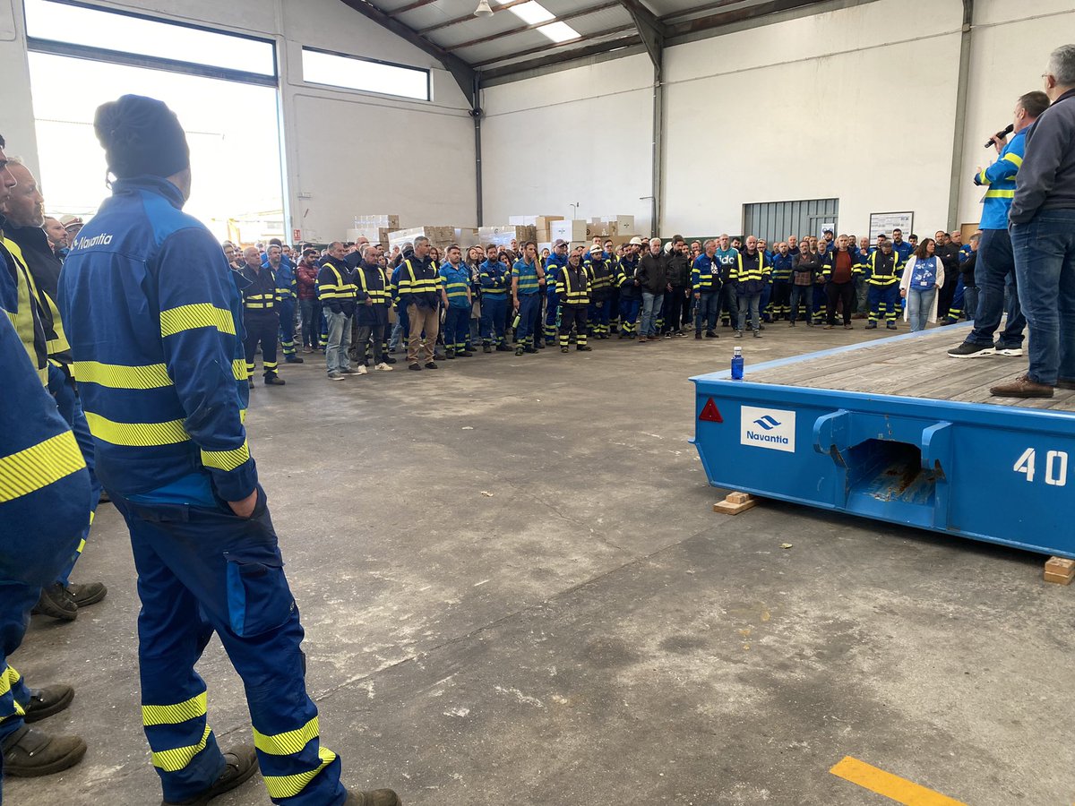 En la #AsambleaGeneral en #NavantiaFerrol. El 'gobierno mas de izquierdas de la historia' nos mantiene desde hace tres años sin convenio y con enormes perdidas en poder adquisitivo y condiciones laborares. Vamos a votar un calendario de movilizaciones contundente!