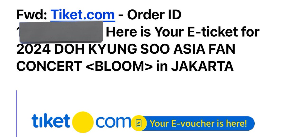 aMrazing's tweet photo. Dulu nonton sm town di jakarta masih b aja sama exo dan semua membernya, eh tahun lalu naksir berat sama album kyungsoo. See you in july, I guess! 🥰 https://t.co/wSNN4z8I5H
