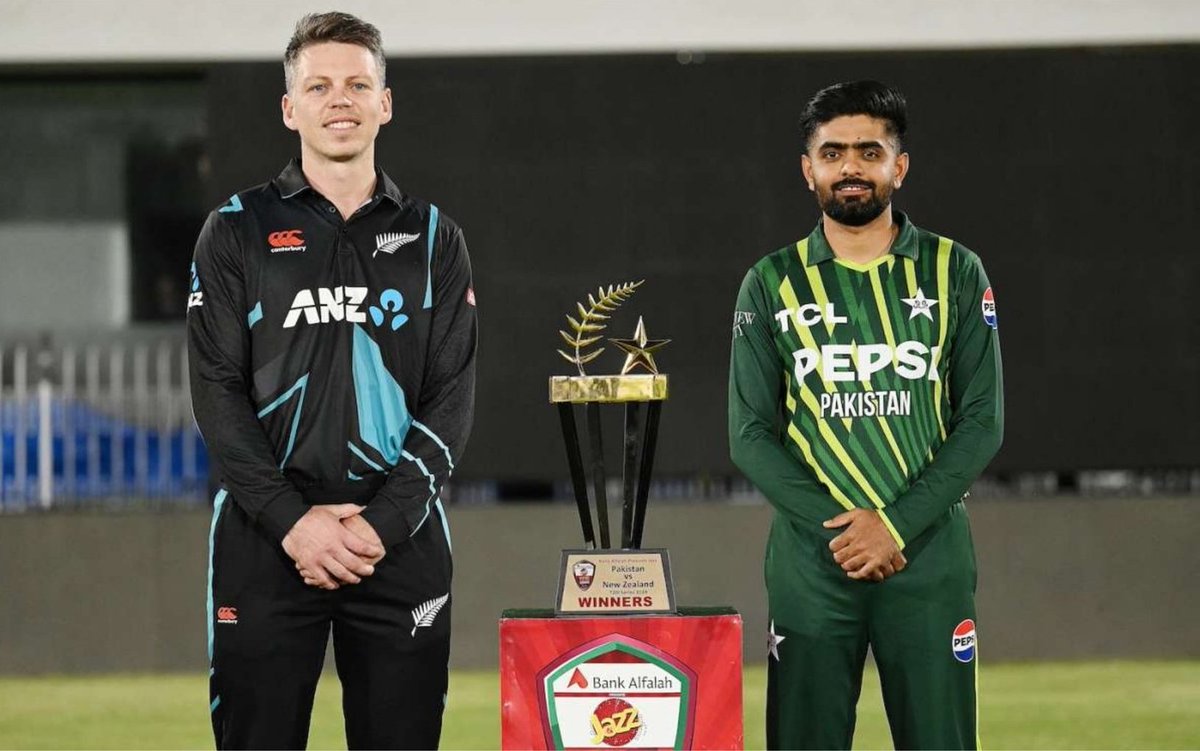 Pak 🆚 NZ 
1st T20 at Rawalpindi cricket Stadium 🏟️ 
.
Best of luck to both the teams 
.
May Pakistan win the match 🤲
#PAKvNZ
