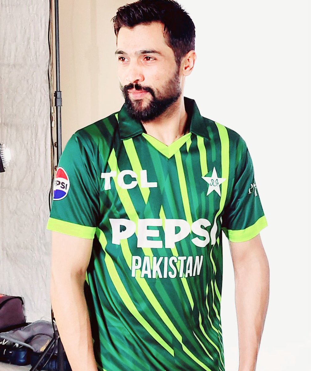 KhanUSA258834's tweet photo. Back in the green jersey and ready to make every delivery count! @iamamirofficial Muhammad amir returns to the pitch for Pakistan today. Let's show our support as he brings his A-game! 🇵🇰🏏 #BackInGreen #PakistanCricket #PAKvsNZ https://t.co/9yCDY5wSQC
