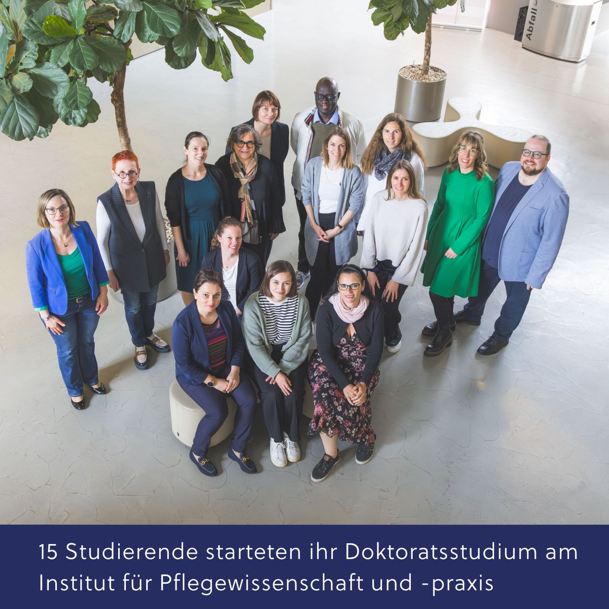 Am 10. April 2024 starteten gemeinsam 15 Doktoratsstudierende zum Ph.D. in Nursing & Allied Health Sciences (NAHS) sowie zum Ph.D. in Nursing Practice & Leadership (NPL). Herzlich Willkommen am PMU-Campus!