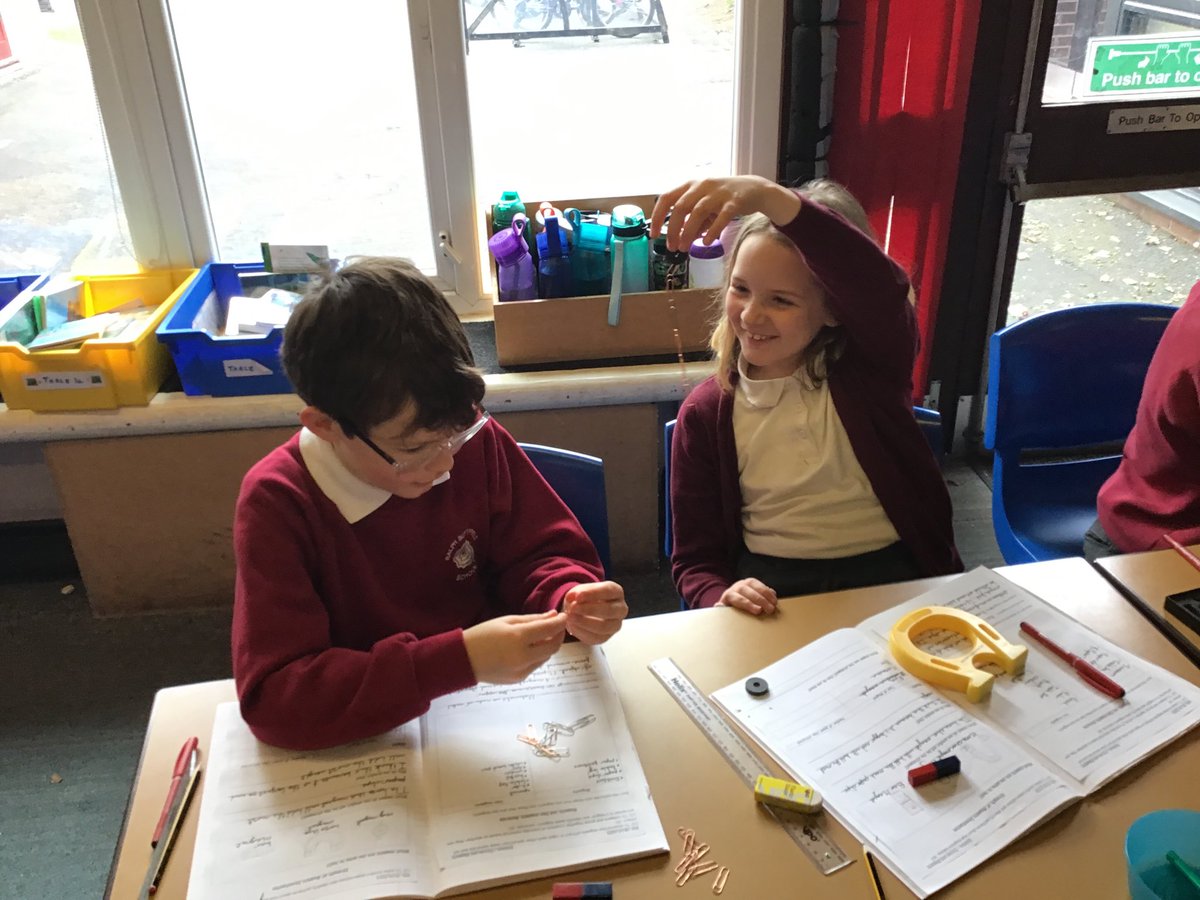 RalphBPSch_York's tweet photo. Class 8 investigating which type of magnet is the strongest. #RBPSScience https://t.co/IsnISxwKQ4