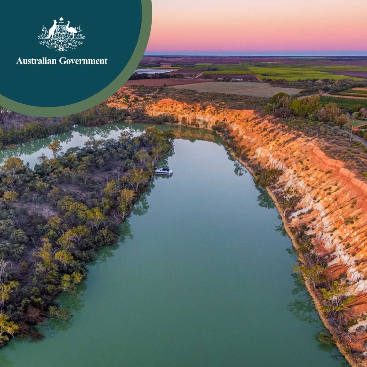 The #MurrayDarlingBasin is a lifeline for communities and ecosystems that spans 4 states and a territory 🌏 With the Basin Plan, we're committed to restoring our rivers to health by returning water & upgrading infrastructure. Learn more about our plan brnw.ch/21wIVUj