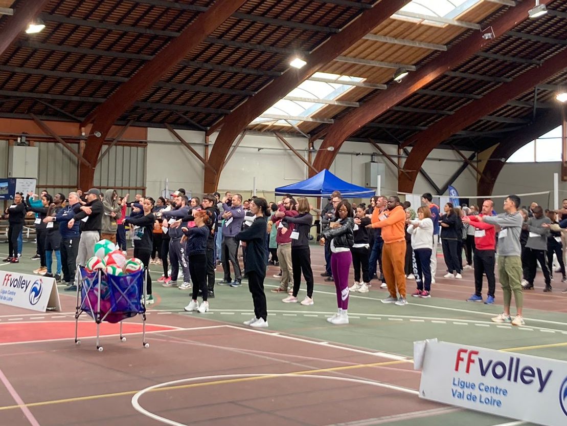FTravail_CVL's tweet photo. 🔝Du stade vers l’#emploi, recruteurs &amp; demandeurs d’emploi se retrouvent autour des valeurs du sport pour recruter et être recruté sur les savoir-être plutôt que sur CV💪
🏐#FleuryLesAubrais c’est le #volley qui est mis à l’honneur
🏃#Châteauroux, c’est l’#Athlétisme
@Paris2024 https://t.co/teSpikksZO