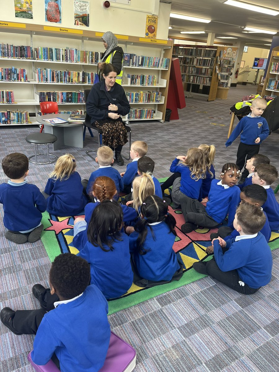 Carolyn the librarian told us all about the library! 📚