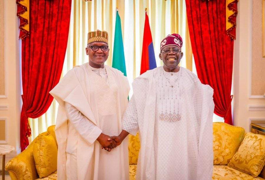 APCMANCHESTERUK's tweet photo. STATE HOUSE PRESS RELEASE 

PRESIDENT TINUBU COMMENDS DANGOTE GROUP OVER NEW GANTRY PRICE OF DIESEL

President Bola Tinubu commends the enterprising feat of Dangote Oil and Gas Limited in reducing the gantry price of Automotive Gas Oil (AGO), also known as diesel. 

The Group rec https://t.co/tkfYWQDodT