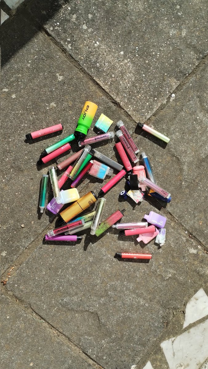 It has been only 18 days since we last recycled the vapes. This is what has been collected from the streets since. #vapes #bellgreen #sydenham #se26 #litter #rubbish