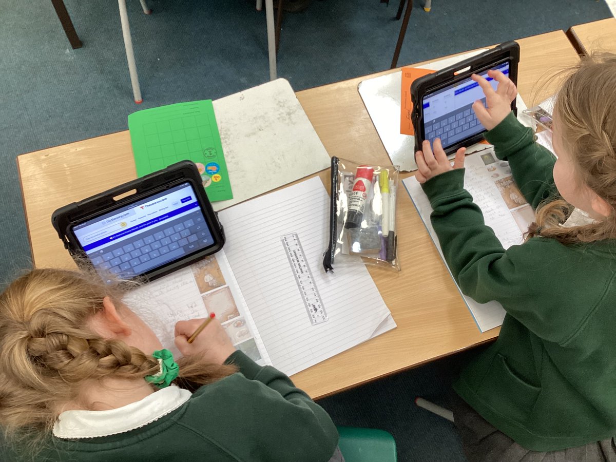 gates_owls's tweet photo. What a way to publish our #TheGatesWriting! We spent part of our morning constructing dragons and mythical creatures as part of our learning based on #TheDragonMachine! Super #engagement Owls ๐ฒ๐ https://t.co/yAJIWJWO7N