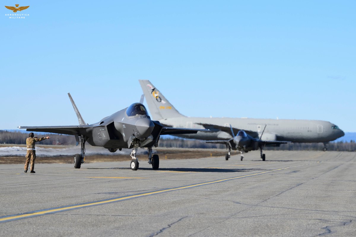 L'#AeronauticaMilitare alla Red Flag 2024: 
alle 16:07 ora locale del 10 aprile 2024 sono atterrati sulla base aerea statunitense di Eielson in Alaska, gli ultimi velivoli della Forza Armata che prenderanno parte all'esercitazione in Alaska in programma dal 18.04 al 03.05