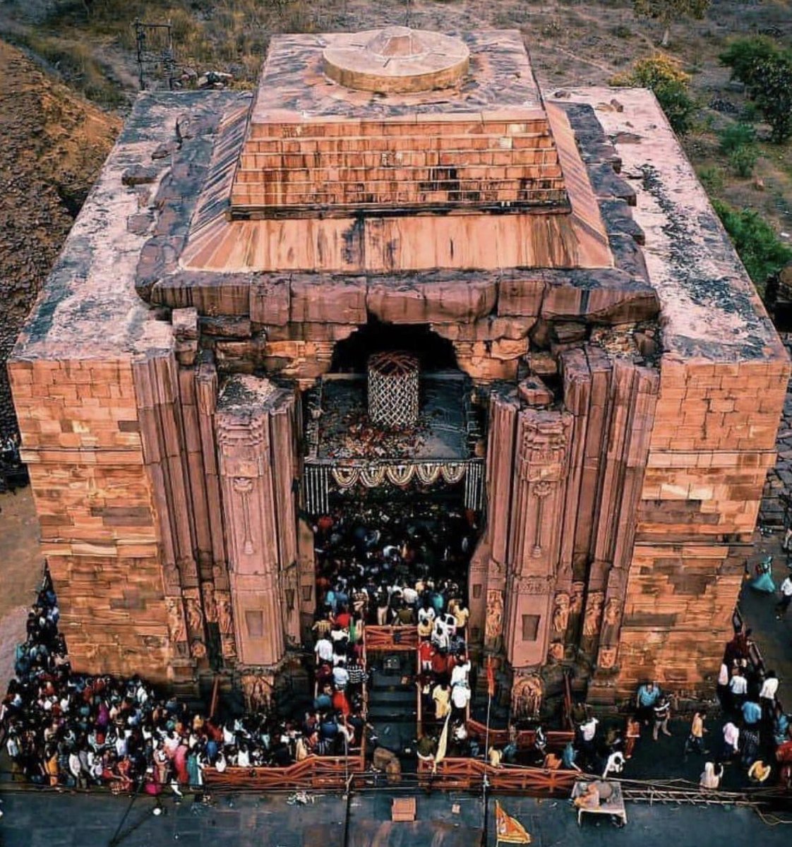 Guess The Name & Location of this Mandir🚩