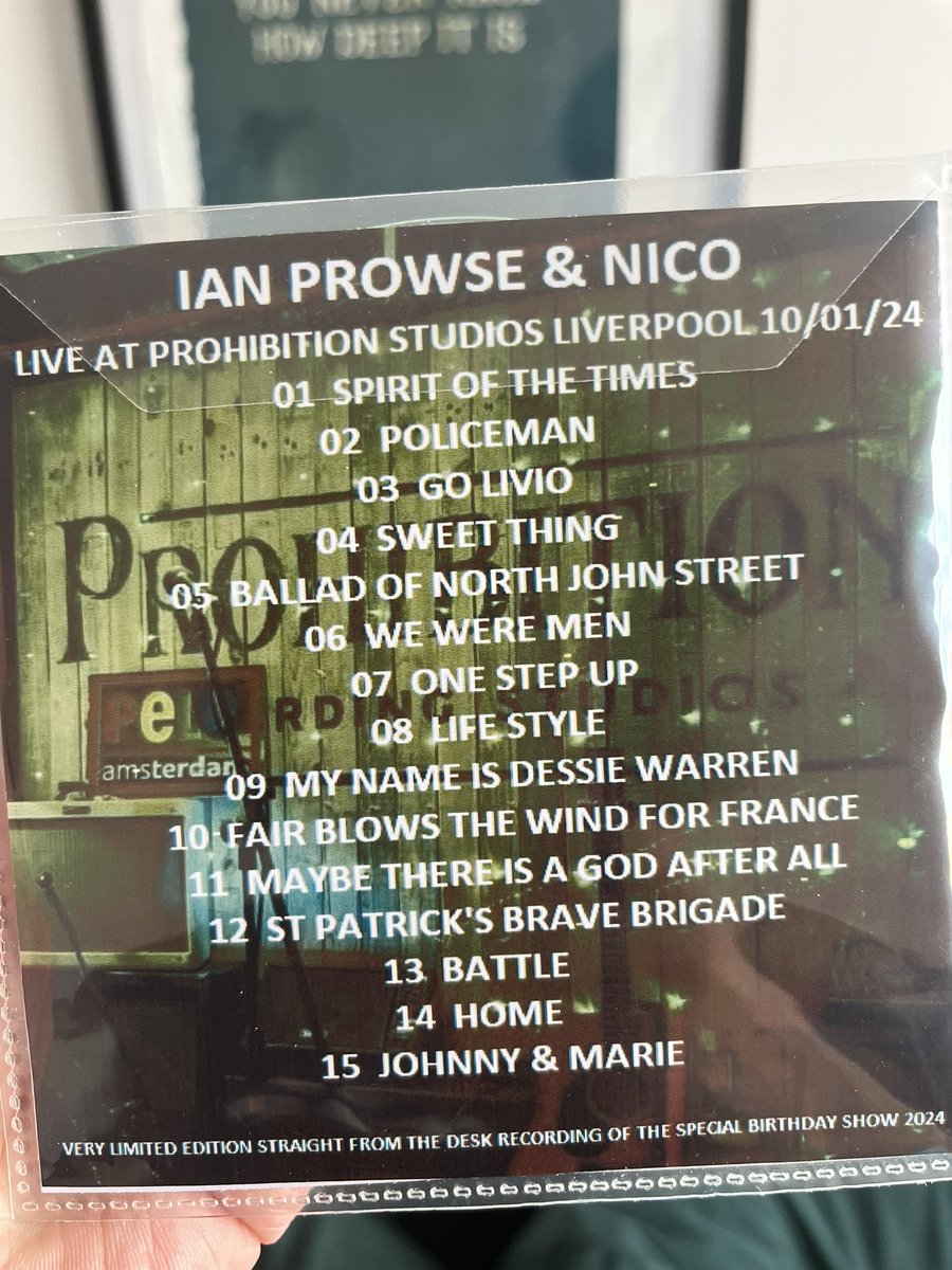 If you order the double vinyl or CD new version of Who Loves Ya Baby you get this free live CD recorded earlier this year at my big birthday bash. Some rarities were played! All orders being sent out over the next week: Amsterdam-music.com ❤️👊💚💙