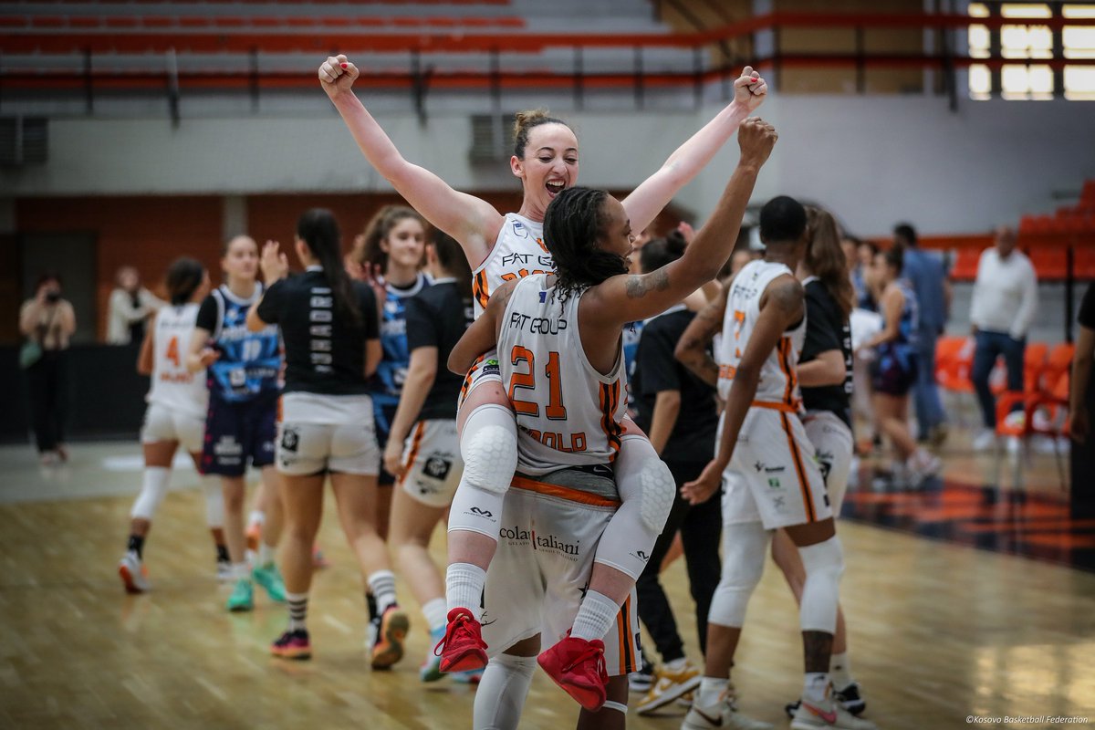 🎊April was a slam dunk for Kosova Women's Basketball, with back-to-back matches and jaw-dropping games!

🏆And just last week, the playoff finals wrapped up in style, with KBF Bashkimi clinching the championship.

What a season! 🏀🌟

#PROMISE #dunkthestigma #promisebasketball