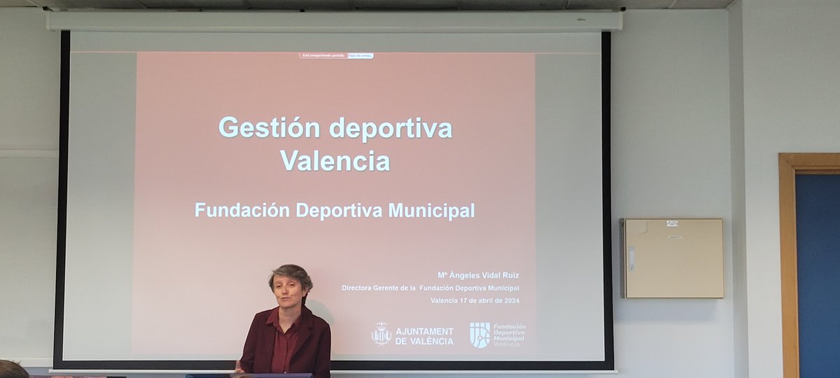 Nuestros alumnos tuvieron el honor de presenciar dos clases magistrales por Merche Añón, directora de negocio del Valencia Basket y María Ángeles Vidal, director gerente de la Fundación Deportiva Municipal de Valencia. Reserva plaza para la XI edición en mdta.es