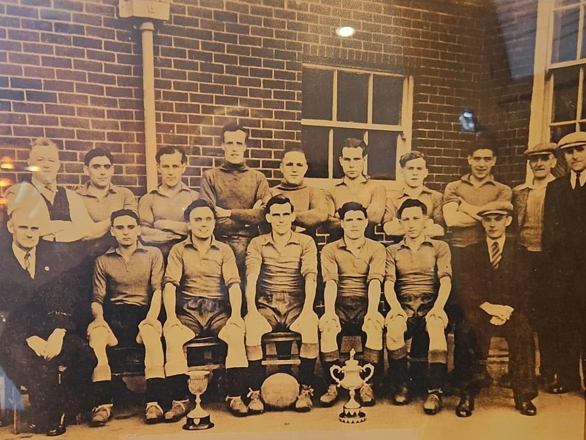 🏆🎞️ Our 1945 cup winning team  #ThrowbackThursday
