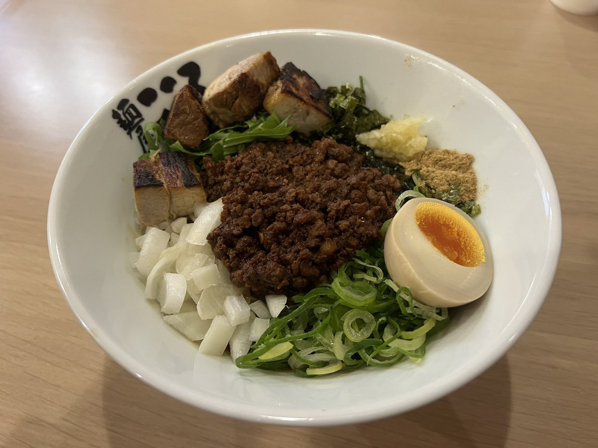 DOGTAG2024's tweet image. 本日も麺屋こころさんのまぜそば！
あとこころさんにポスターとDOGTAGで使える500円引きクーポン置いて頂いています♪お食事された方は是非1枚お持ち帰り下さい♪
#DOGTAG ＃麺屋こころ清洲