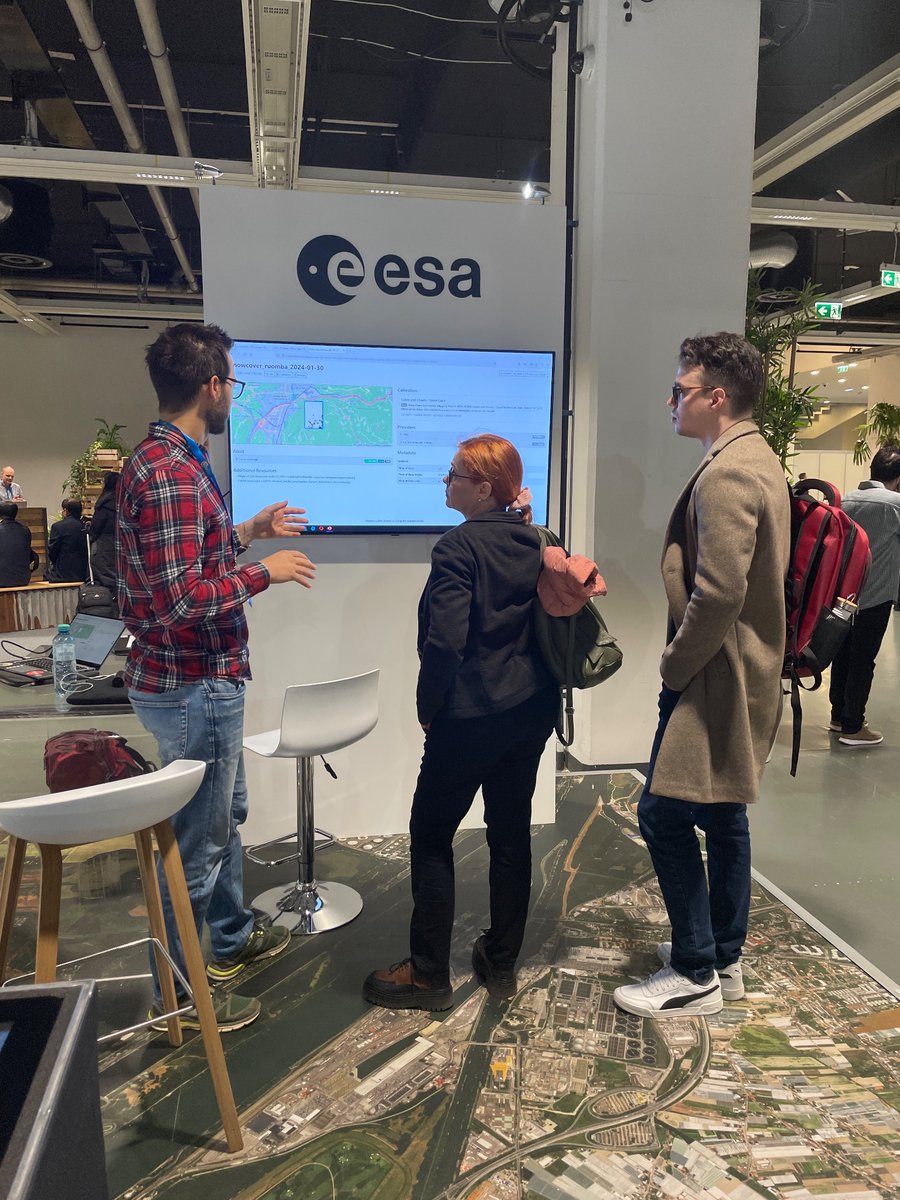 Learn about the new course on #earthobservation #DataScience #CloudComputing “Cubes and Clouds” from @EURAC @ESA_EO @eox_a @jonaseberle @eo_college 🌎join our stand #ESAatEGU #EGU24