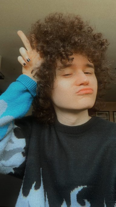 Feral hair boy 🦁 https://t.co/k9t1OUJWFB<a href="/tag/newprofilepic"class="tags"><span>#newprofilepic</span></a>