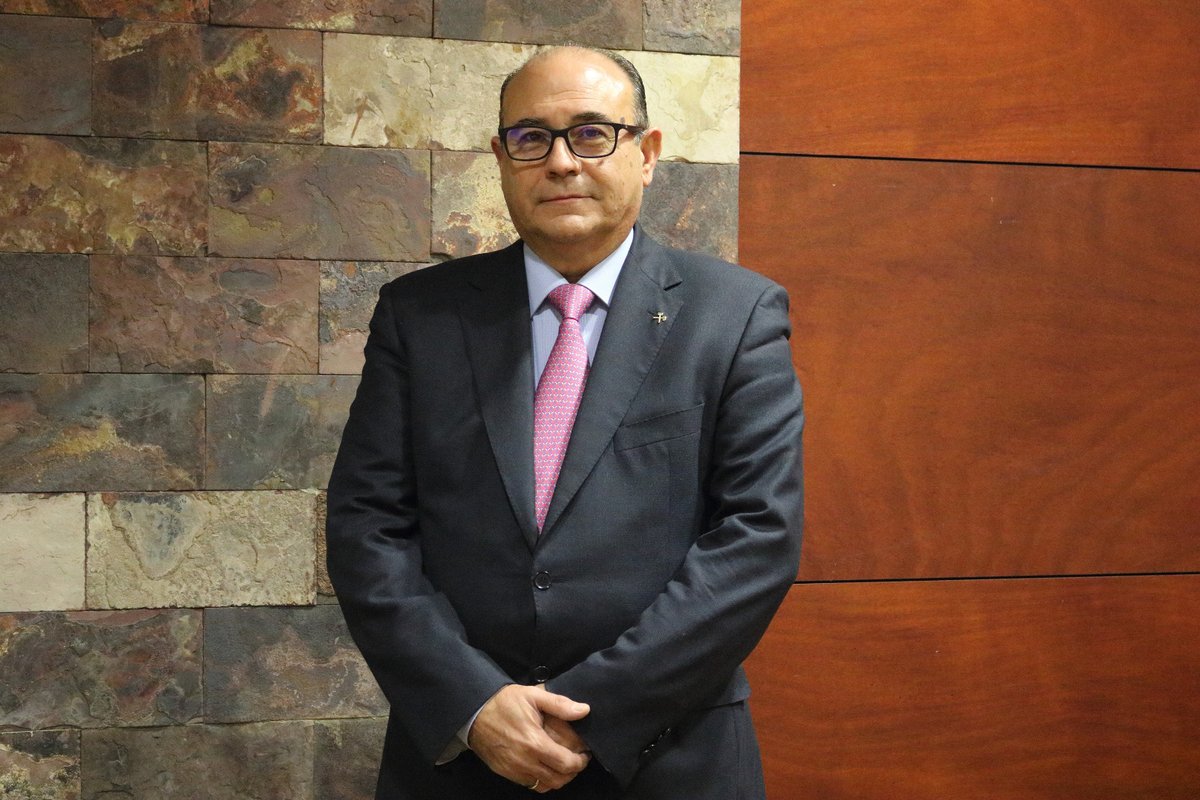 mineriayvida's tweet photo. 🔸 Relevo en la vicepresidencia 2ª de la #FMYV.
👥 Tras dos años ostentando el cargo Ángel Cámara, decano-presidente del Consejo Superior de Colegios de Ingenieros de Minas, es el turno para José Luis Leandro, presidente de @ConsejoMinas y también tesorero de @INGITE_ES. https://t.co/WcfRPnvl0i