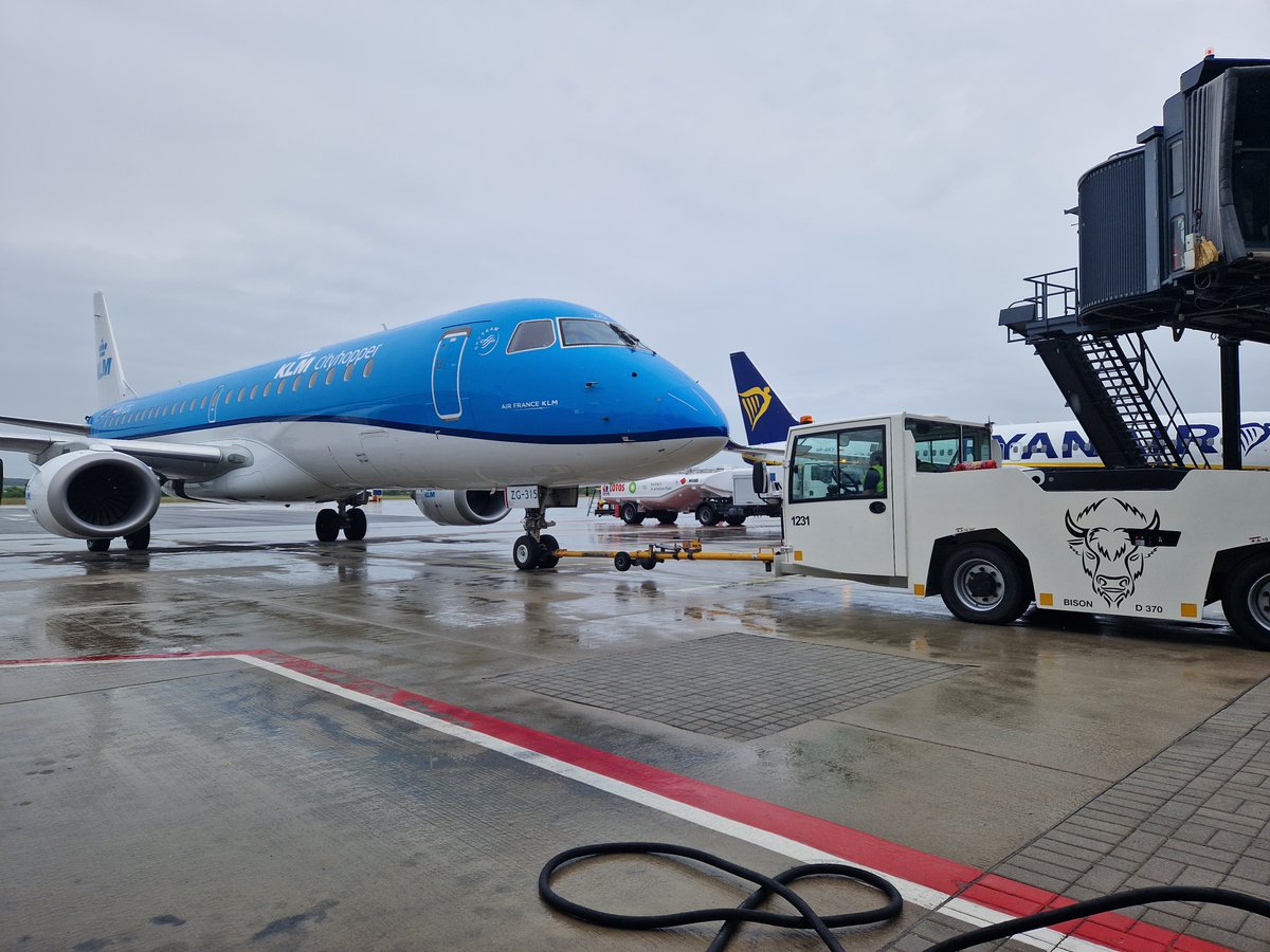 W pierwszym kwartale bieżącego roku w <a href="/AirportGdansk/">Airport Gdansk</a> obsłużono 1,2 mln pasażerów ✈️ Liczba podróżnych w okresie od stycznia do marca br.  przełożyła się na wzrost o 19,6% względem analogicznego okresu czasu w ubiegłym roku.
[źródło: <a href="/pasazer/">Pasazer.com</a>]