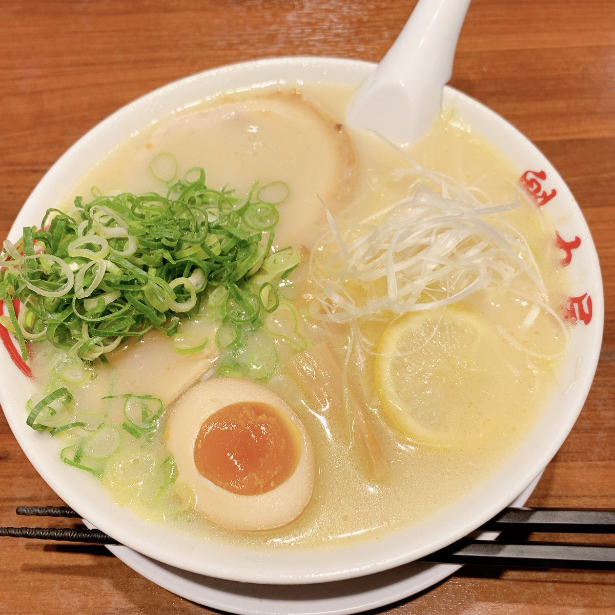 ラーメン魁力屋

🍜味玉鶏白湯らぁめん
　　美味かった〜😋