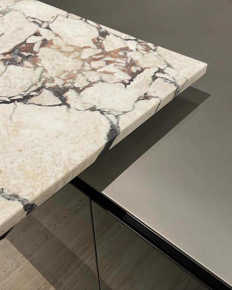 9 surfaces. Stone, metal, glass, wood, ceramic, lacquered. Trends collide. Live from Milan Design Week.

#materialtrends #newfinishes #stonetop #metaltop #glasstop #woodentop #simplymilan #ceramictable #marbletop #milanodesignweek #MilanDesignWeek2024 #mdw24 #SimplySofas