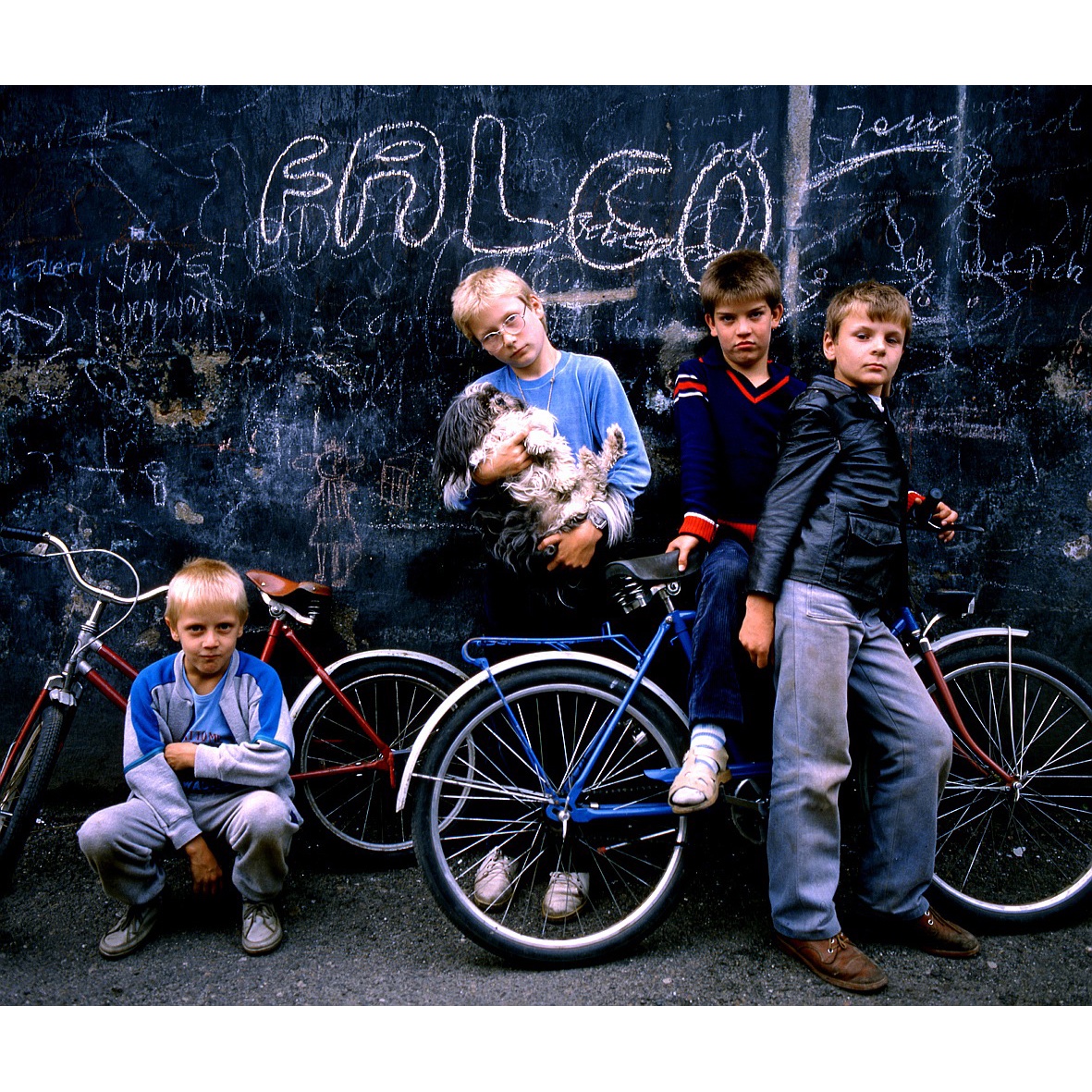 Gerhard Weber

Fahrradreparatur
Rostock,Germany, 1990

Langestraße 
Rostock,Germany, 1990

Fahrradgang 
Rostock,Germany, 1989