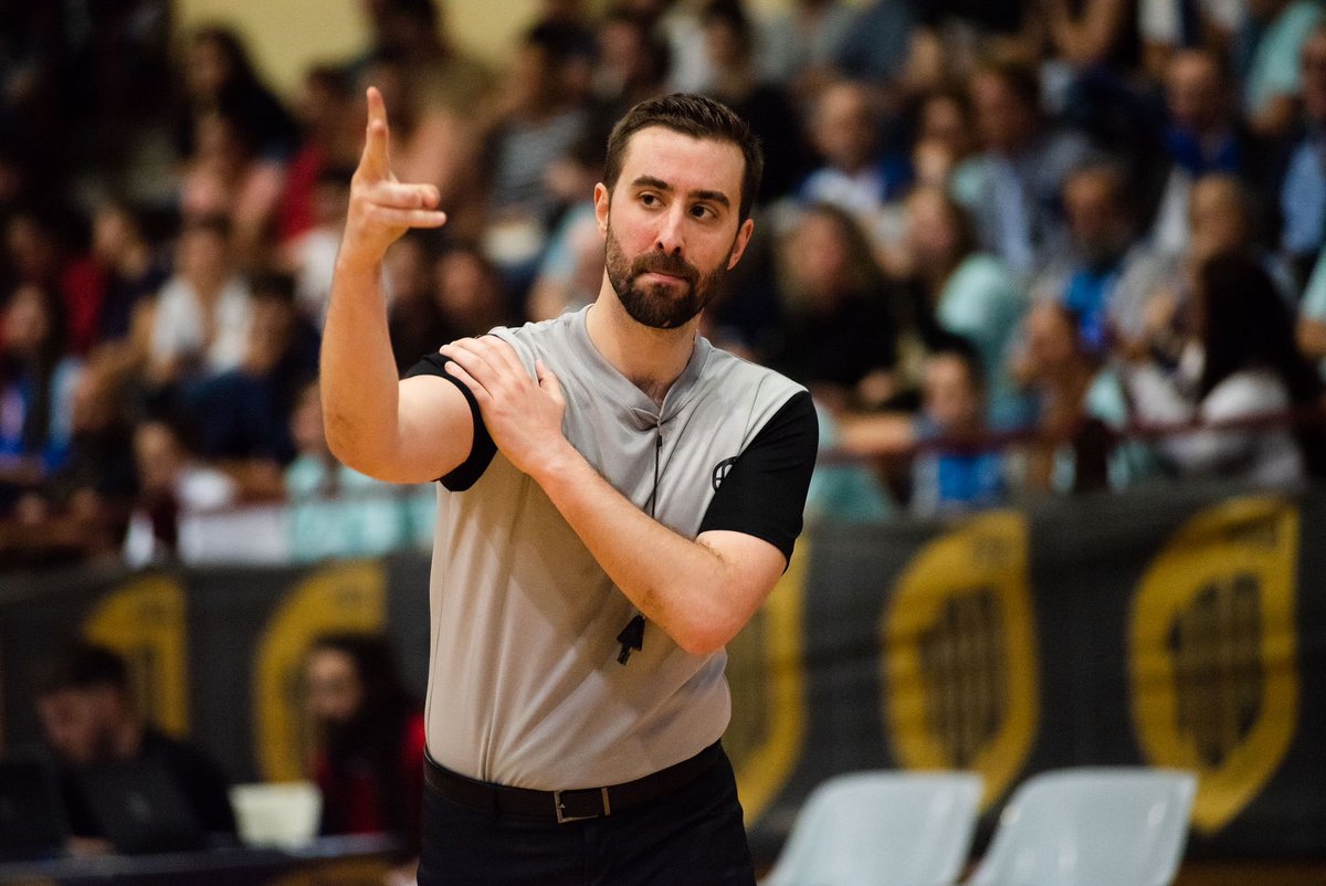 🔹Designacións🔝

🆕 Jaime Álvarez, Dani Illán e Manu Seijo, representarán ao CGAB nos Campionatos <a href="/baloncestoesp/">Baloncesto España</a> en categoría Júnior! 
 
✔️Dani e Jaime participarán no  #FEBJuniorF2024 ⛹🏻‍♀️
 
✔️Manu farao no #FEBJuniorM2024 ⛹️
 
📅 Os 2️⃣ Campionatos terán lugar desde o domingo